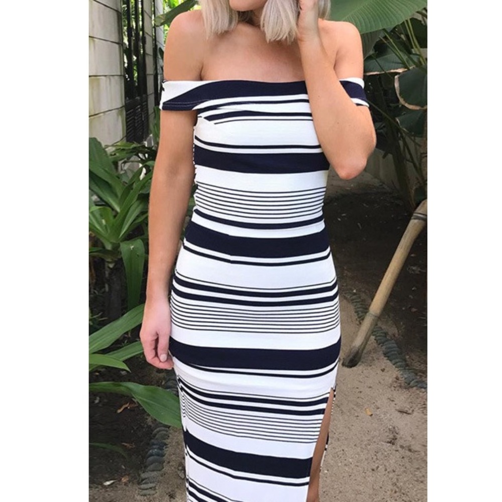 ⚠️CLOSEOUT! Ellie bardot off-the-shoulder dress - Picture 2 of 4